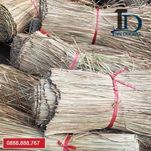 Lá cỏ tranh lợp nhà